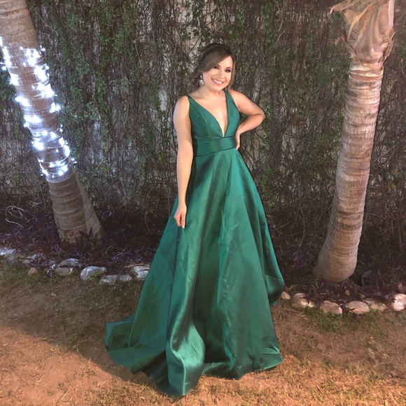 mac duggal emerald green dress